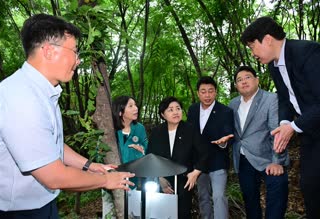 붉은등우단털파리 시범사업 현장 방문