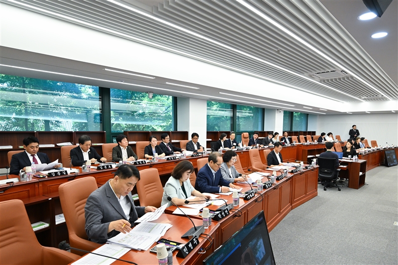 제332회 임시회예산결산특별위원회 회의 이미지